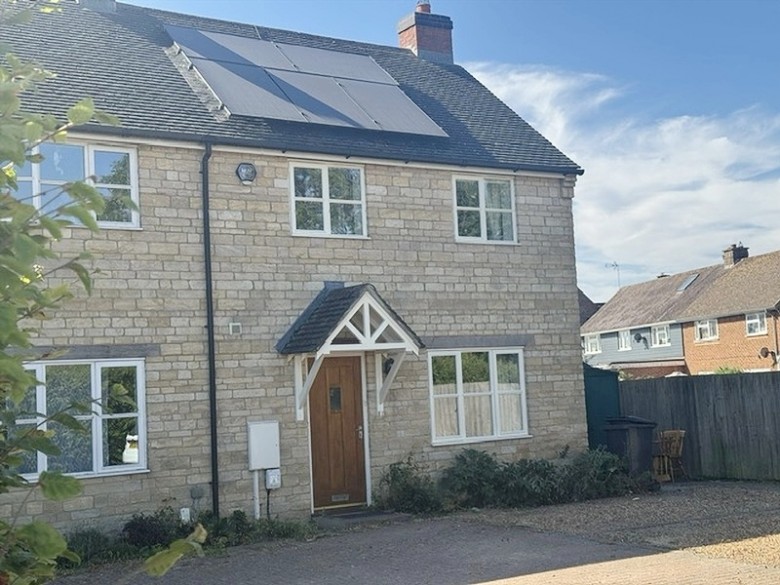 Click the photo for more details of Weston Road, Lois Weedon