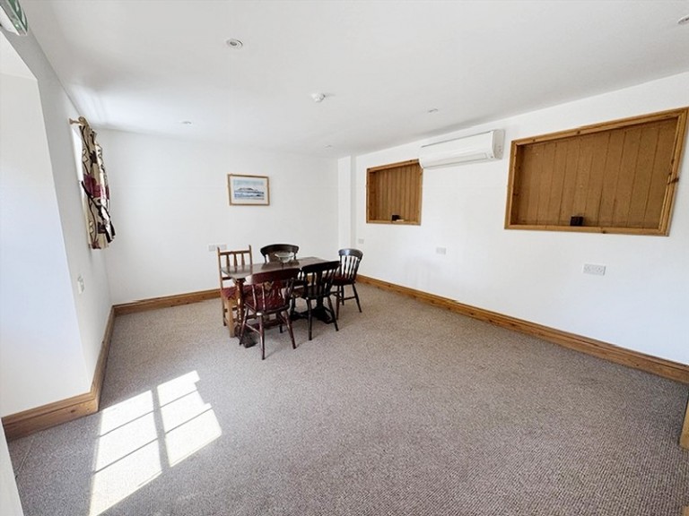 Images for The Old Red Lion, 4 Banbury Road, Litchborough, Towcester