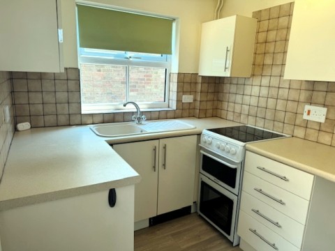 Click the photo for more details of High Street, Astcote