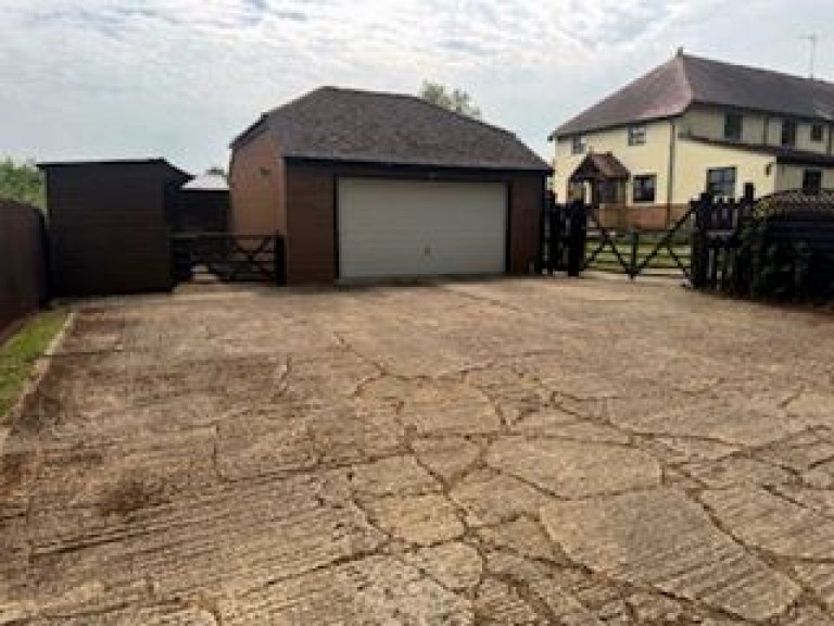 Images for Blackmires Lane, Silverstone