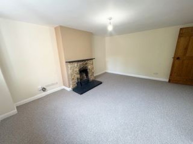 Images for Tithe Road, Weedon