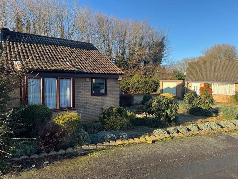 Click the photo for more details of Ludlow Close, Southfields, Northampton